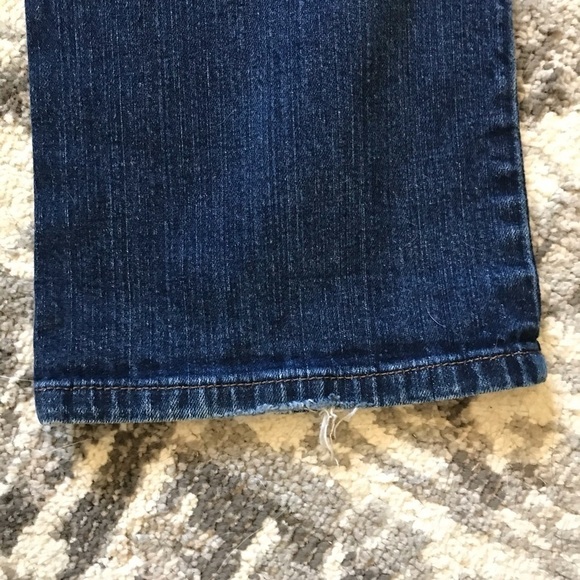 *DKNY so- low-lita Jeans GUC - Picture 6 of 9